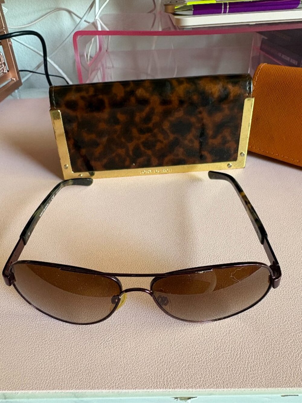 Tory Burch Aviator Sunglasses (Used)